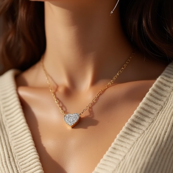 Dainty Pendant Necklace with Heart Motif